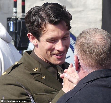 callum turner military outfit